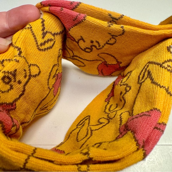 New Disney Adult Winnie Pooh Crew Socks Yellow Size 9-13 - Picture 5 of 10